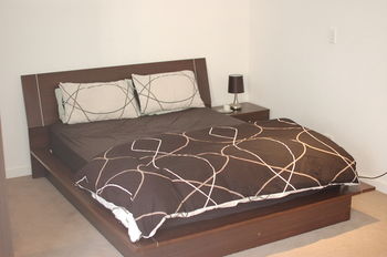 Darling Harbour Apartment - Accommodation Directory 1