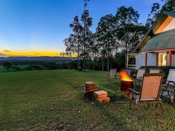 Vineyard Hill - Accommodation Directory 5