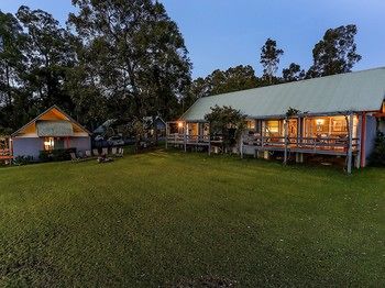 Vineyard Hill - Accommodation Directory 8