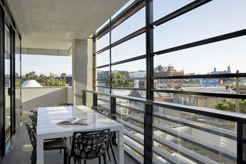 381 Cremorne - Accommodation Directory 16