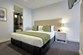 381 Cremorne - Accommodation Directory 22