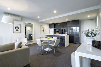 381 Cremorne - Accommodation Directory 39