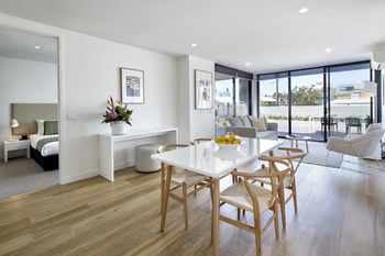 381 Cremorne - Accommodation Directory 43