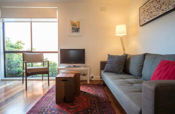 Apartment2c - Carnaby - Accommodation Directory 0