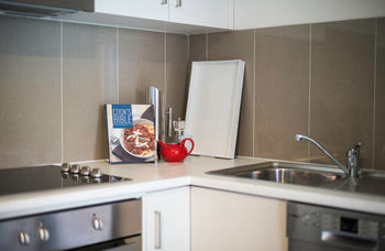 Apartment2c - Carnaby - Accommodation Directory 9