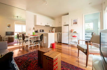 Apartment2c - Carnaby - Accommodation Directory 14
