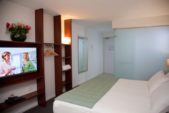 Grand Hotel Wyong - Accommodation Directory 7