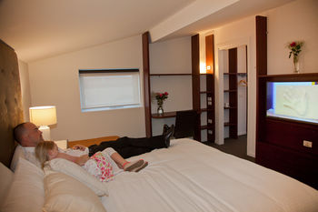 Grand Hotel Wyong - Accommodation Directory 8