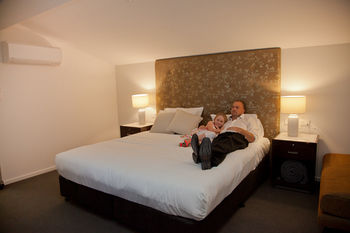 Grand Hotel Wyong - Accommodation Directory 13
