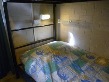 Billabong Gardens - Hostel - Accommodation Directory 9