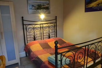 Billabong Gardens - Hostel - Accommodation Directory 27