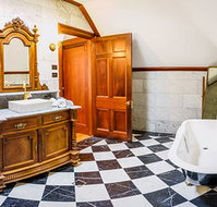 The Regents Park - Accommodation Directory