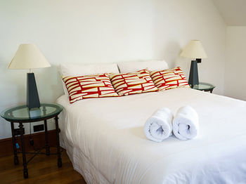 The Regents Park - Accommodation Directory 12