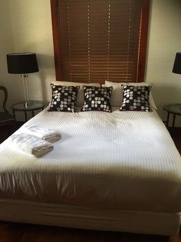 The Regents Park - Accommodation Directory 34