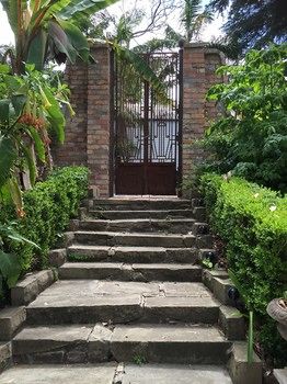 The Regents Park - Accommodation Directory 43