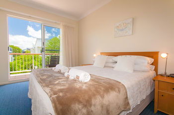 The Noosa Sound Holiday Collection - Accommodation Directory 3