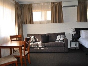 Heritage River Motor Inn - Accommodation Directory 9