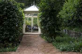 Aquila Nova Retreat - Accommodation Directory 7