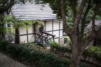 Aquila Nova Retreat - Accommodation Directory 9