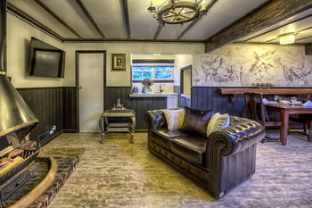 Aquila Nova Retreat - Accommodation Directory 29