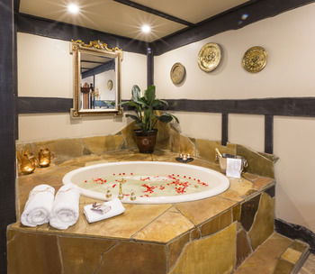 Aquila Nova Retreat - Accommodation Directory 35