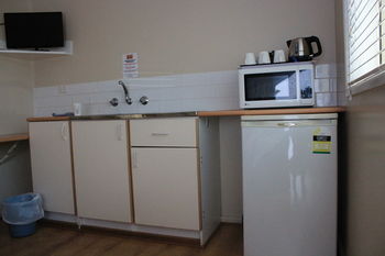 Tamworth Lodge Motel - Accommodation Directory 27