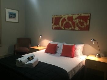 The Criterion Pub And Kitchen Carrington - Accommodation Directory 0