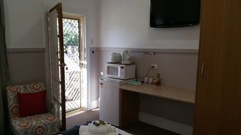 Coppers Hill Private Accommodation - Accommodation Directory 10