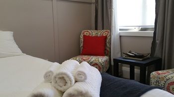 Coppers Hill Private Accommodation - Accommodation Directory 11