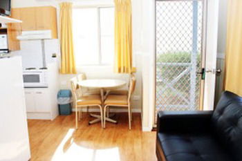 REDHEAD BEACH HOLIDAY PARK - Accommodation Directory 9