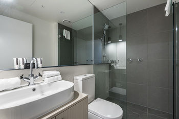 Playhouse Apartments - Accommodation Directory 4