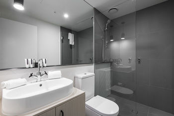 Playhouse Apartments - Accommodation Directory 6