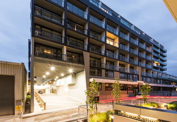 Playhouse Apartments - Accommodation Directory 9