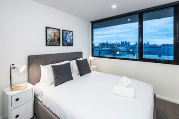 Playhouse Apartments - Accommodation Directory 15