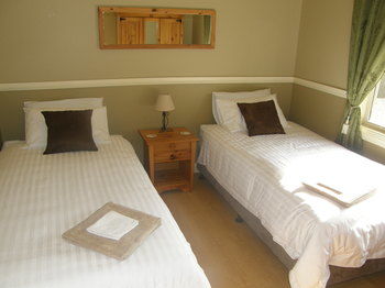 37 Queen Gloucester - Accommodation Directory 7