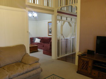 37 Queen Gloucester - Accommodation Directory 20
