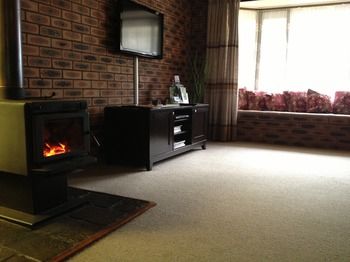 Shady Trees Barrington Holiday House - Accommodation Directory 1
