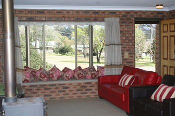Shady Trees Barrington Holiday House - Accommodation Directory 7