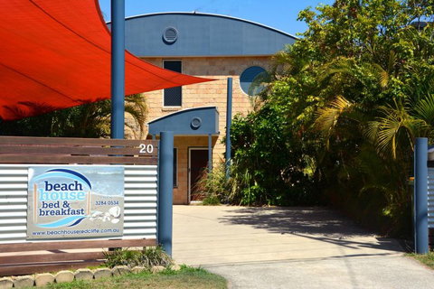 Beach House Redcliffe - Accommodation Directory 1