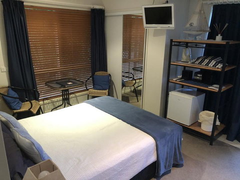 Beach House Redcliffe - Accommodation Directory 2