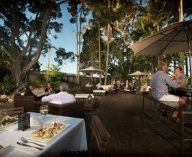 Waterloo Bay Hotel - Accommodation Directory 0