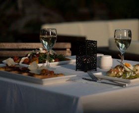 Waterloo Bay Hotel - Accommodation Directory 1