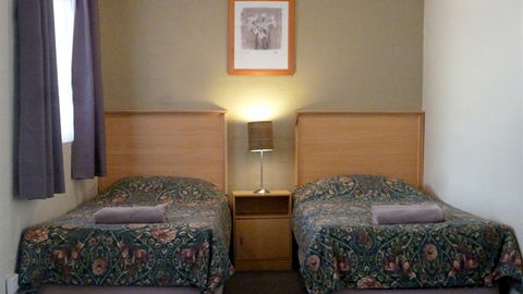 BEST WESTERN Balan Village Motel Nowra - Accommodation Directory 9