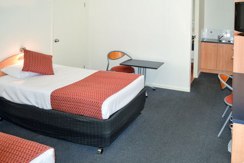 BEST WESTERN Boulevard Lodge - Accommodation Directory 14