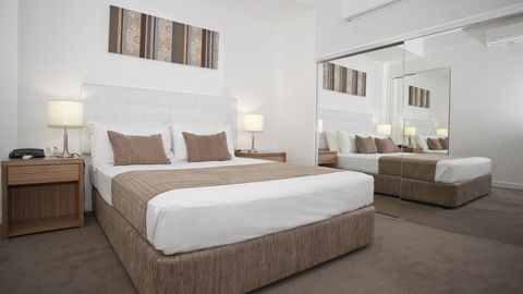 BEST WESTERN Islington Apartments - Accommodation Directory 2