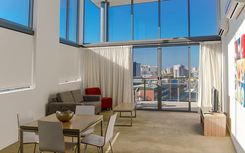 BEST WESTERN Islington Apartments - Accommodation Directory 6