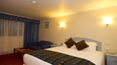 BEST WESTERN Balmoral Motor Inn - Accommodation Directory 0