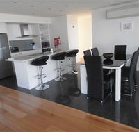 Tuckers Rocks Cottage - Accommodation Directory