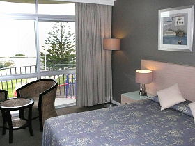 Scamander Beach Hotel Motel - Accommodation Directory 0