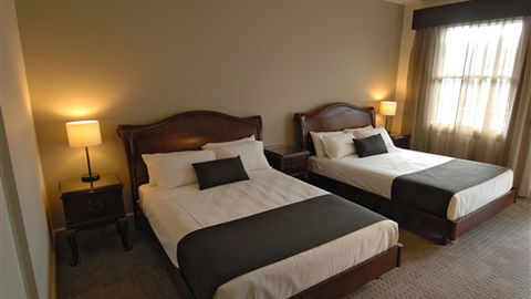 Quality Inn Heritage On Lydiard - Accommodation Directory 2